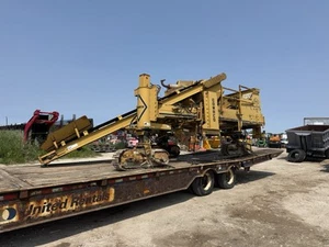 Gomaco Commander GT-6300 Curb and Gutter Machine Concrete Paving  Runs - Picture 1 of 16
