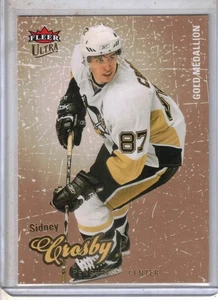2008-09 Fleer Ultra NHL hockey Sidney Crosby GOLD Medallion card #74 PENGUINS - Foto 1 di 2