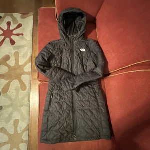 The North Face Damen Tamburello Steppjacke mit Kapuze | Schwarz | Größe S - Bild 1 von 12