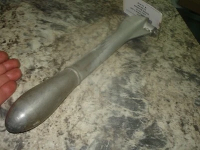 Evinrude zephyr 5.4hp tiller handle      outboard  boat motor part bin 4012 - Image 1 of 3