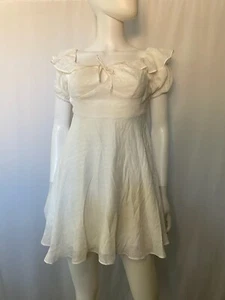Neu mit Etikett Showpo Damen Kleid Mini Flare Elfenbein Kurzarm Größe 6 - Bild 1 von 13