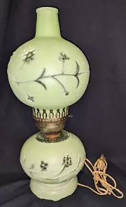 VINTAGE Green Satin Glass EMBOSSED FLORAL Hurricane GWTW LAMP 15" Boudoir - Picture 1 of 5