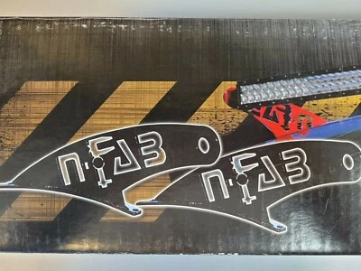 Kit de montaje de barra de luz N-Fab C0750LR para LED de 50"  Foto 1 de 4