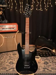 Laguna LE122 Black HH 08 doppio humbucker basswood, tastiera in palissandro, acero nec - Foto 1 di 24