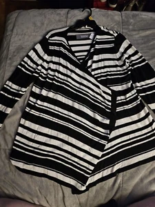 NWT Christopher And Banks Petite XL Black And White Open Sweater - Picture 1 of 7