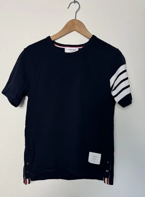 Camiseta Thom Browne 4 Bares Talla 1 Camisa Azul Marino Manga Corta Hecha en Japón Auténtica Foto 1 de 4