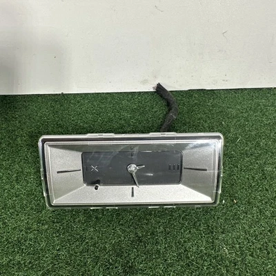 2007-2014 Cadillac Escalade OEM Center Dash Clock - Image 1 of 4