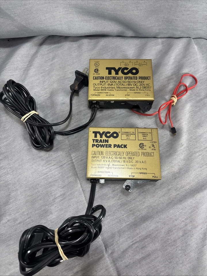 Lote De 2 Transformadores De Colección Tyco HO Train Power Pack Modelo (1)899BP (1)899B Foto 1 de 4
