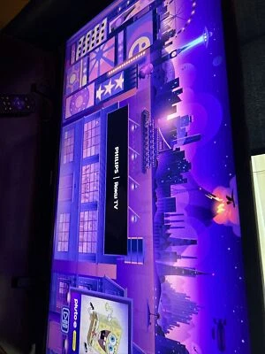 Philips 32PFL6452/F7 32'' 720p LED Roku Smart TV - Image 1 of 2
