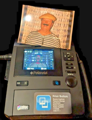 Polaroid Z340 14.0MP Digital Camera. with Batteries - Paper & Case - Image 1 of 4