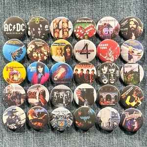 Musica anni 70 80 1,5" pinback pulsanti classica hard rock band chitarra retrò 30 spille - Foto 1 di 9