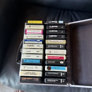 8 track tapes lot country 24 Tapes In Case With Key Works Alabama Jennings More - Bild 1 von 17
