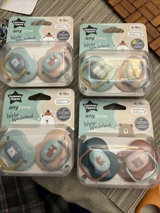 Lot of Four 2-PACK Tommee Tippee Anytime Pacifier Winter Wonderland Theme 6-18 M - Picture 1 of 11