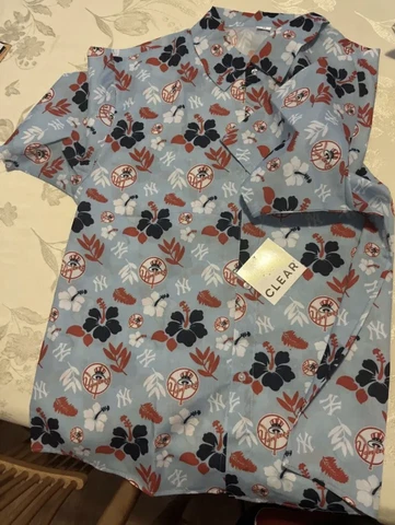 New York Yankees Hawaiian Shirt Day SGA 7/7/23 With Tags Size XL New NWT Cover