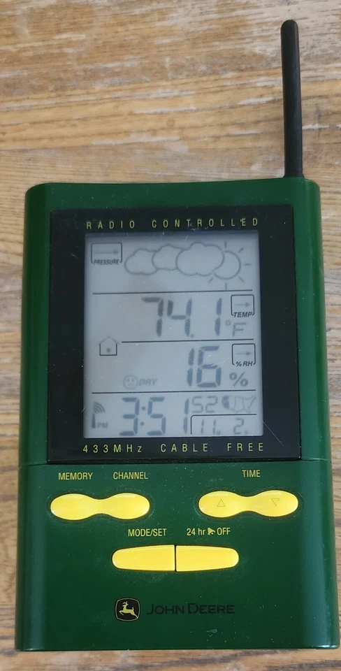 John Deere Wireless Rain Gauge/ Thermometer - Oregon Scientific RARE Works - Image 1 of 4