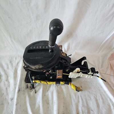 Conjunto selector de palanca de cambios de piso Mitsubishi Galant A/T 2005-2012 OEM Foto 1 de 4