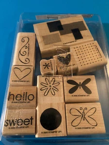 Stampin Up! Holzhalterung "Sweet Shapes" 12 Stück Stempel Blume Herz Hallo nie benutzt - Bild 1 von 2