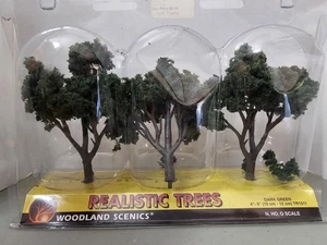 Woodland Scenics TR1511 HO/O Alberi realistici verde scuro alti 4"-5" (3 pezzi) - Foto 1 di 1