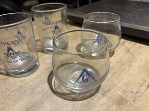 Alte Freimaurer Pequossette Lodge Watertown, MA Becher & Whisky Trinkgläser - Bild 1 von 3