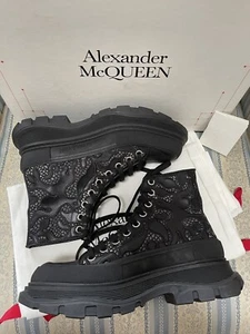 $1180 Alexander McQueen Tread Slick Lace Up Black Lace Leather Boots Sz 40 / 10 - Picture 1 of 14