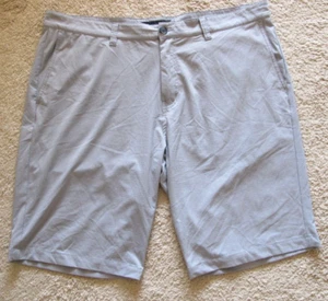 Travis Mathew Wicked Hot Performance Chino Golf Shorts Men's Size 40 Stretch - Picture 1 of 5