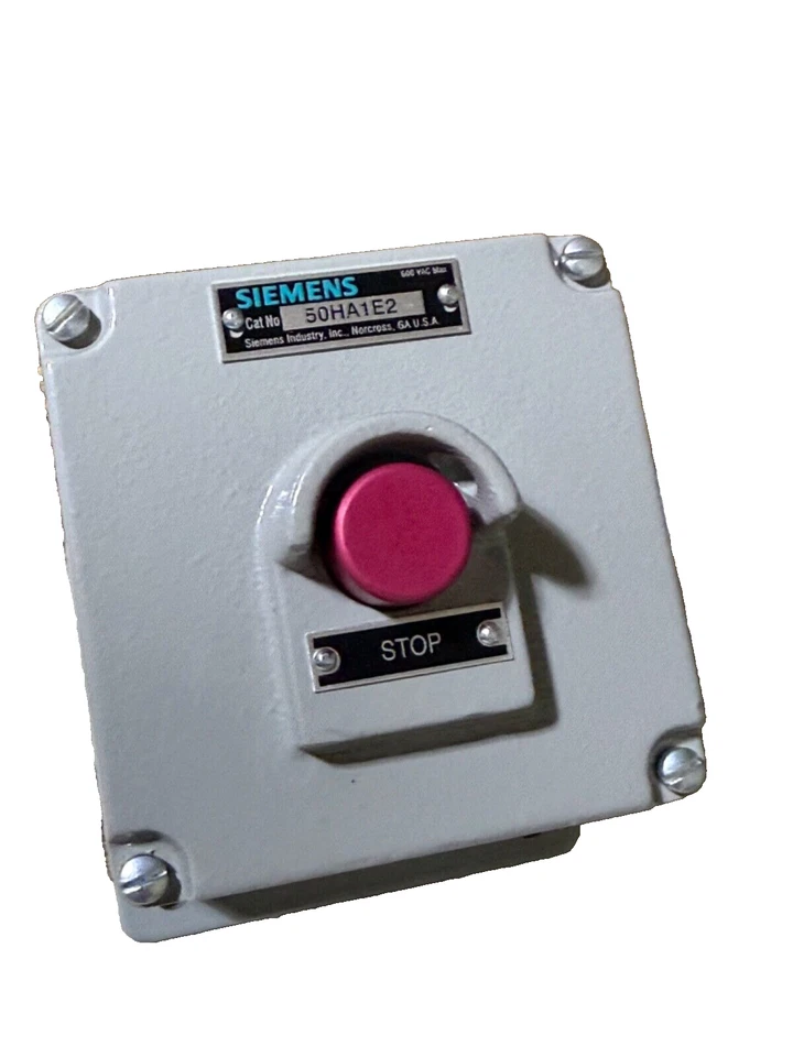 NEW Siemens 50HA1E2 Stop Push Button Station - Nema 4 - New In Box - Imagem 1 de 1