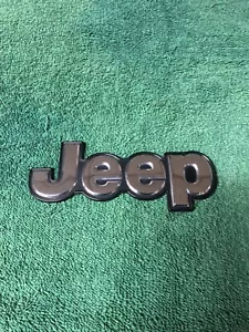 2015-18 Jeep Renegade Tailgate Emblem - Picture 1 of 7