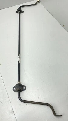 Barra estabilizadora trasera Cadillac ATS 2013-2016 con eslabones OEM usada 2,0 13 14 15 Foto 1 de 4