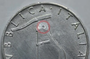 5 LIRE DELFINO 1987 REPUBBLICA ITALIANA VARIETA' DI CONIO - Foto 1 di 5