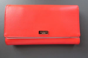Portafoglio da viaggio Kate Spade New York Alexander Ave Phoenix rosso pomelo nuovo $278 - Foto 1 di 14