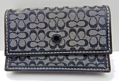 Estuche para tarjetas de crédito F60161 Coach Factory negro blanco firma cierre a presión (W97 Foto 1 de 4