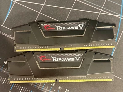G.SKILL Ripjaws V 16 GB (2x8GB) DDR4 3200MHz CL16 Desktop RAM F4-3200C16Q-32GVK - Image 1 of 2