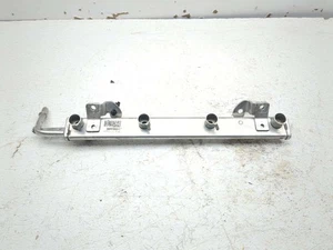 14-20 Polaris Slingshot SL Fuel Injection Injector Rail Assembly - Picture 1 of 6
