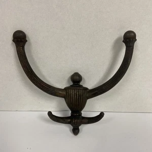 VINTAGE Decorative Cast Iron Double Coat - Hat Hook - Wall Mount - Picture 1 of 4