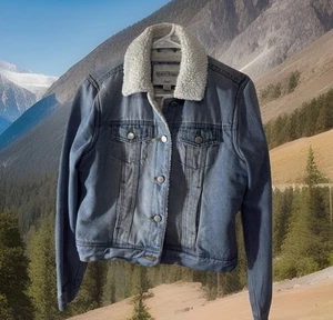 Y2K Women’s Size S Reserve Fairfax Denim Jean jacket with Faux fur Grunge Chic - Picture 1 of 5