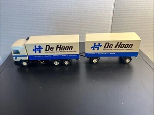 Lion Car 1/50th Scale No. 74 Tractor Trailer Euro Trailer Double De Hann - Picture 1 of 8