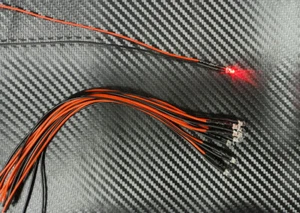 10x LED 3 mm ROJO cristalino 6-12 voltios terminado soldado modelo iluminación ferrocarril - Imagen 1 de 1