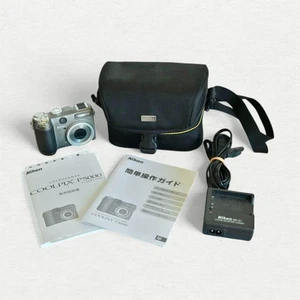 Nikon COOLPIX P5000 Silver Compact Digital Camera 10.0MP Zoom óptico 3.5x - Imagen 1 de 10
