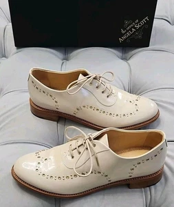 The Office of Angela Scott Wingtip Oxford Beige Patent Leather Womens Shoes 40 9 - Picture 1 of 15