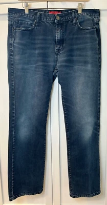 Guess Jeans Regular Fit Straight Leg No Tag Med Wash Men's Size W36 L30 GUC - Image 1 of 4
