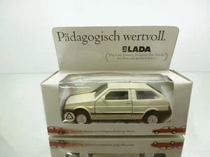 VAZ 2108 LADA SAMARA PULLBACK -VERY RARE- WHITE 1:36?- GOOD IN GERMAN DEALER BOX - Imagen 1 de 8