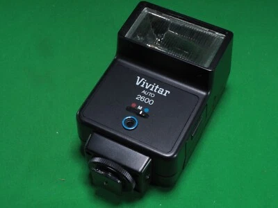 Vintage Vivitar Auto Thyristor 2600 Flash  for parts or repair - Image 1 of 4
