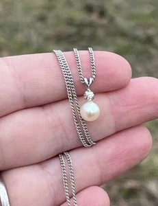 VTG 14k White Gold Pearl Diamond Necklace Choker 15” Chain Fine Estate Minimal - Picture 1 of 9