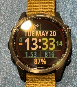 Garmin fēnix 7S Zaffiro Orologio GPS Solare - Titanio - Grigio Carbonio/Nero - Foto 1 di 10