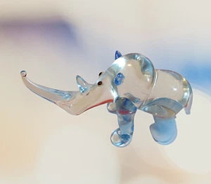 Hand Blown Glass Art Figurine CLEAR RHINO LIKE LIGHT BLUE # 3679 - Picture 1 of 3