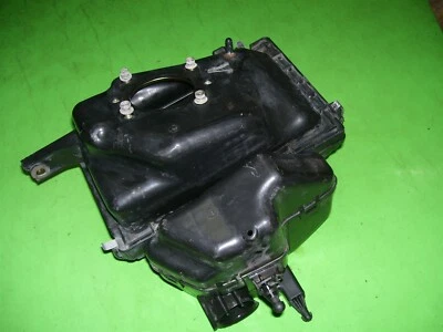 Infiniti G35 2003 cupé filtro de aire carcasa respirador 2 piezas  Foto 1 de 4