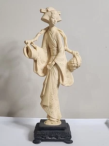 18 Zoll geschnitzte Harz Geisha Frau trägt Muschel Muscheln schön 1960er - Bild 1 von 18