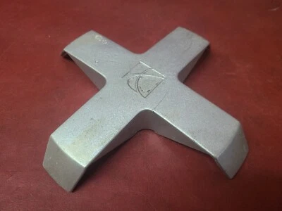 2003 2004 年 2005 年土星离子车轮中心轮毂盖轮毂盖 9594690 7030 原始设备制造商 — 第 1/4 张图片