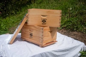 8 Frame (FUL WAX DIP) Bee hive 2 box Brood/Super/Lid/Base FLATPACK - SPECIAL - Picture 1 of 8