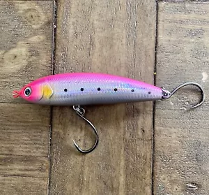 2025 Pink 5 3/4 Stickbait Floating- TUNA ,GT, DORADO KING FISH YELLOW TAIL - Picture 1 of 8